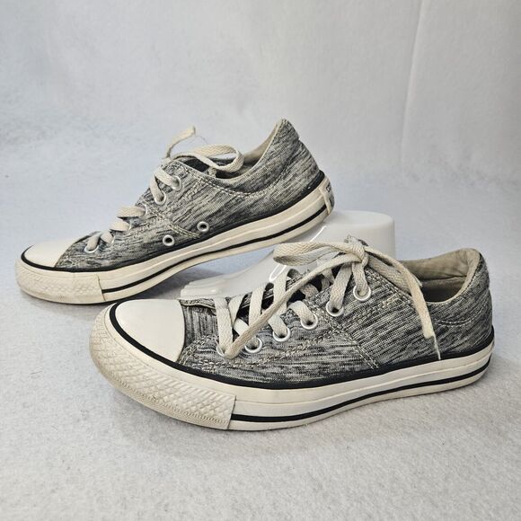 CONVERSE Chuck Taylor All Star Grey Fabric Women Sz 7 Sneaker - Picture 2 of 5